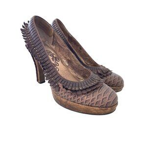 Naughty Monkey Pumps Size 8.5 Brown Textured Leather Studded Heel Stylish Boho